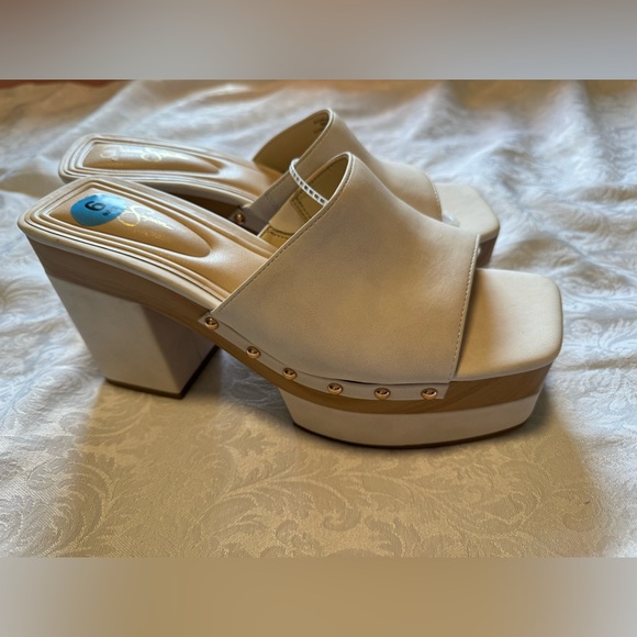 Jessica Simpson Charlete Womens 9 Studded Slide Platform Heels White Brown Y2K - Picture 6 of 12